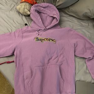 Supreme Hoodie